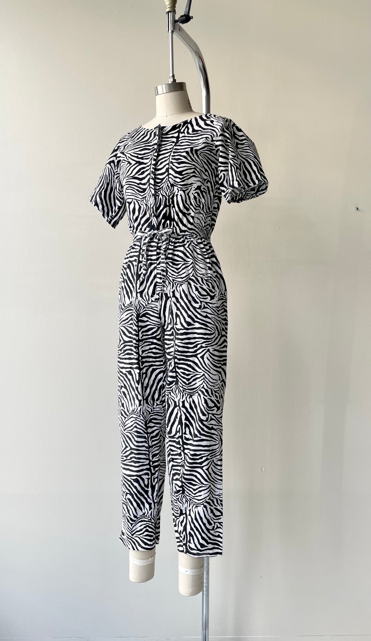 Unleash Potential by using Zebra Print Cotton Jumpsuit DEAR GOLDEN